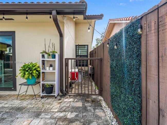 Building Photo - 15805 SW 79th Terrace