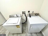 Building Photo - 2000 McHenry St