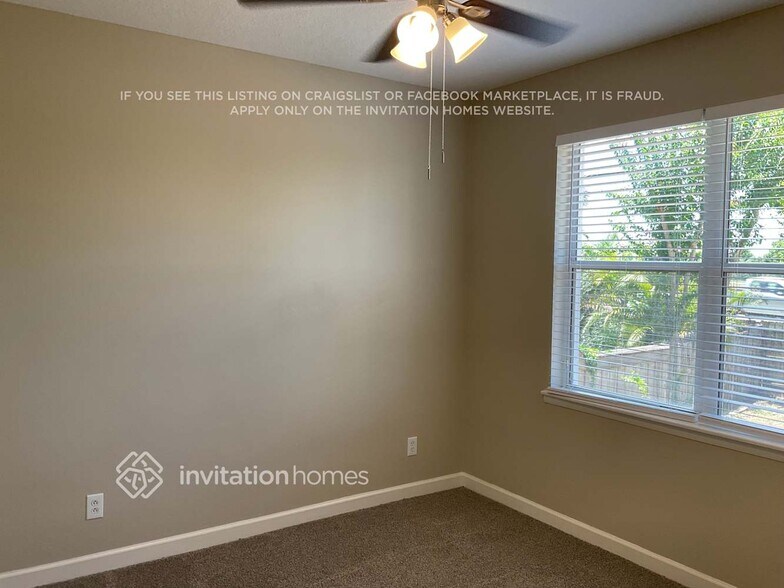 Building Photo - 1895 Lexington Pl