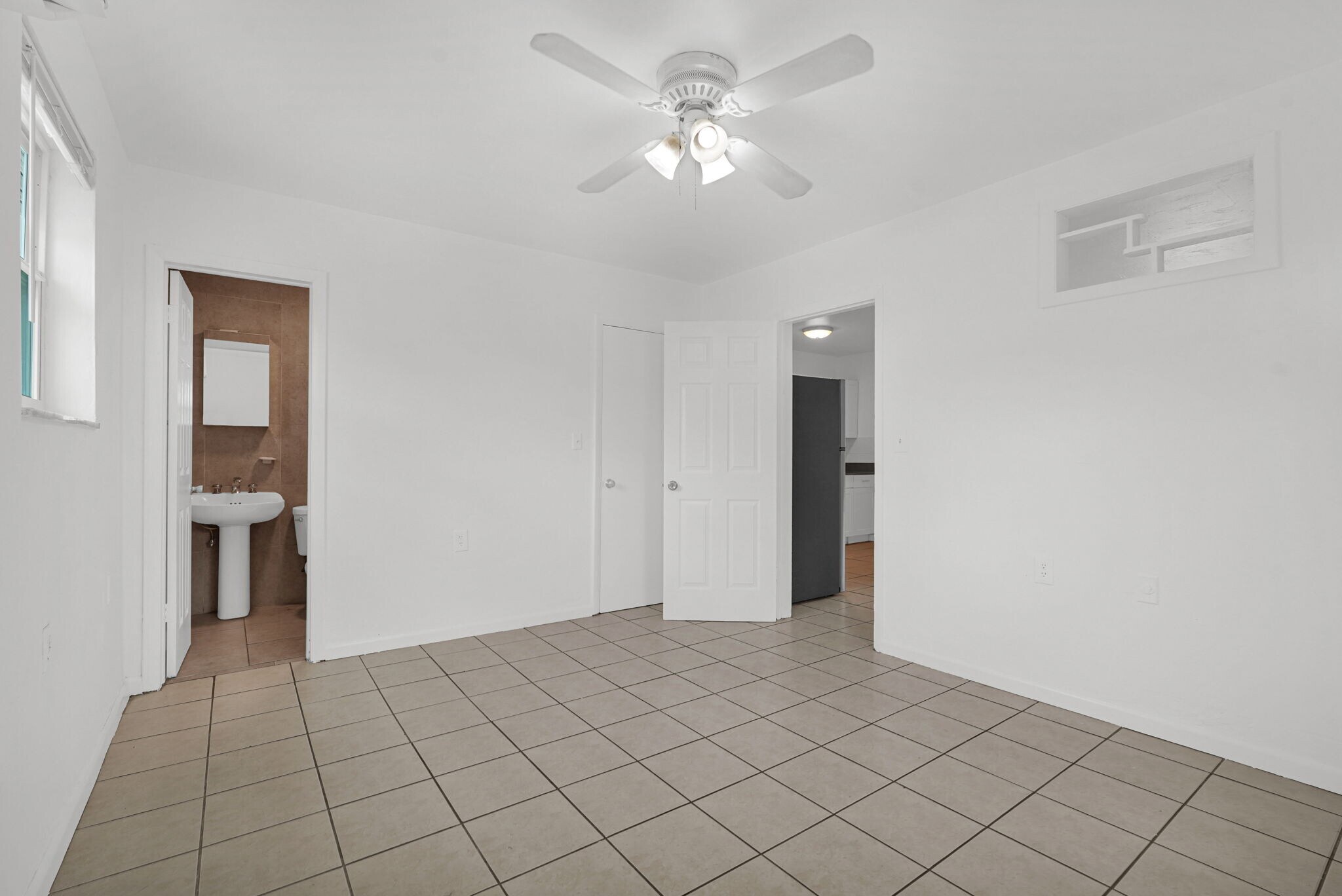 Building Photo - 558 NW 90th St