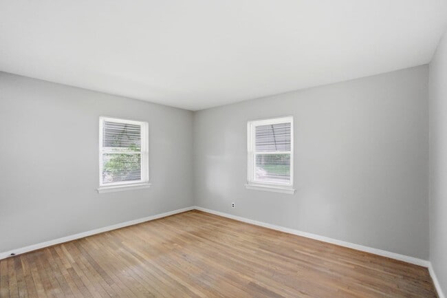 Building Photo - 3267 Walmar Dr