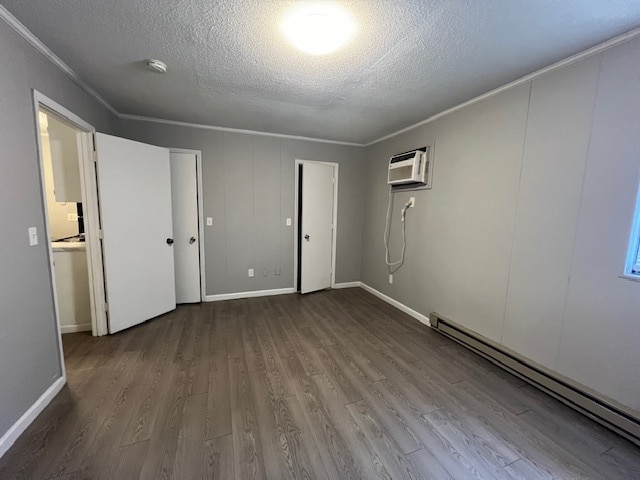 Building Photo - 235 Corona St