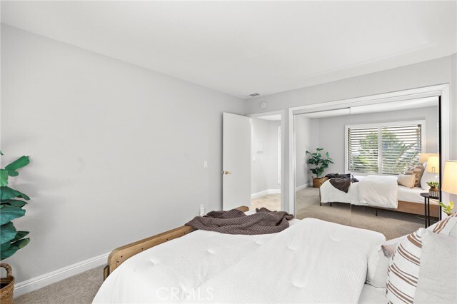 Building Photo - 91 Martinique St