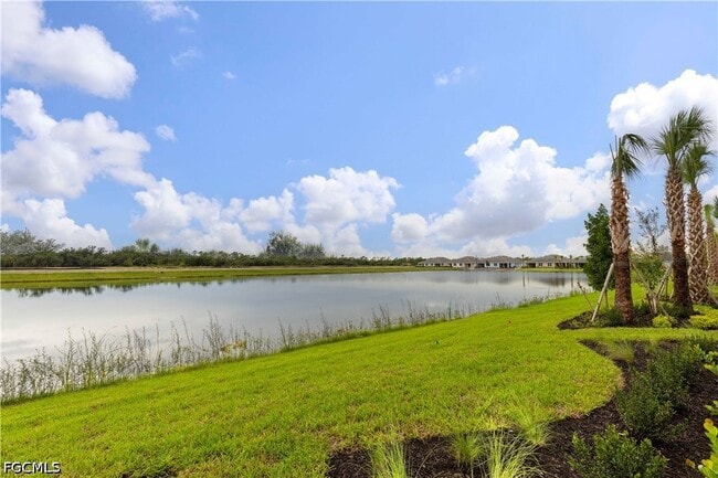 Building Photo - 44442 Palm Frond Dr