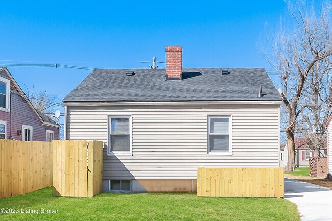 Building Photo - 3340 Penway Ave