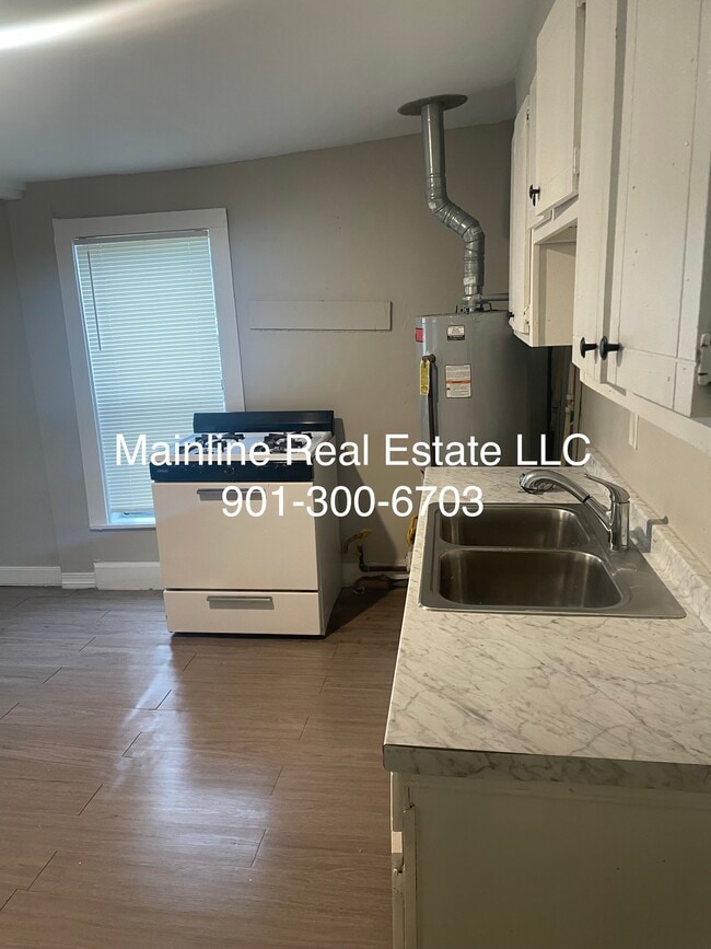 Building Photo - 2932 Hale Ave