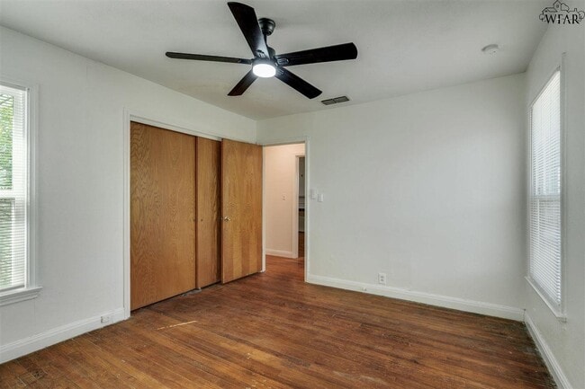 Building Photo - 2508 Fain St