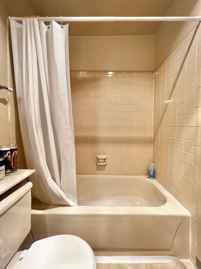 Building Photo - Great 1 Bedroom 1 Bath Condo in Fort Collins