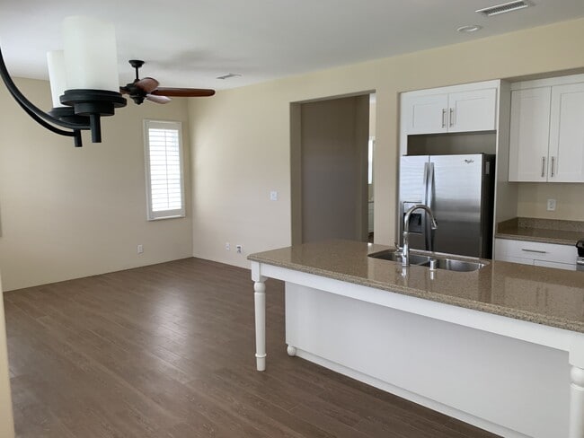 Building Photo - 91-1447-1447 Kaikohola St