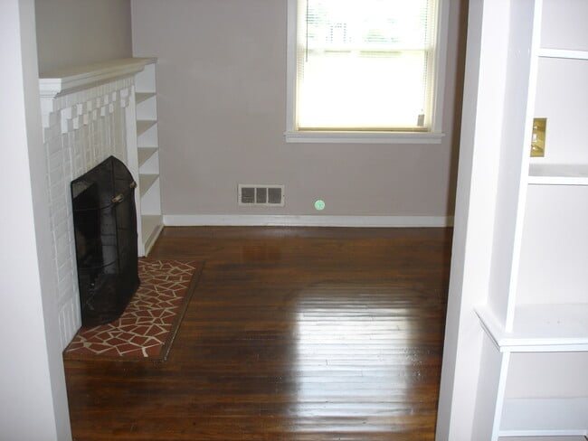 Building Photo - 5217 Forest Hill Ave