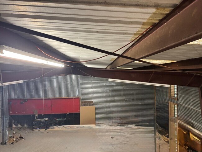 Building Photo - 14021 Susie Ln