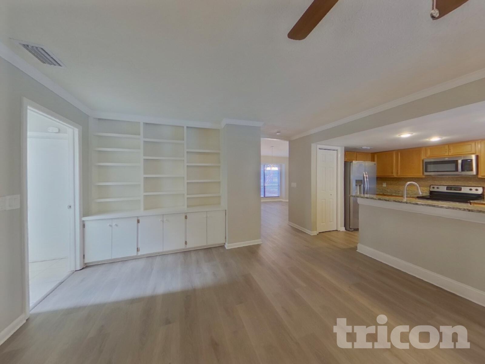 Building Photo - 15803 Hampton Village Dr