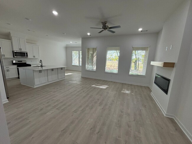 Building Photo - Brand New Construction!! 4 Bedrooms 2 Bath...