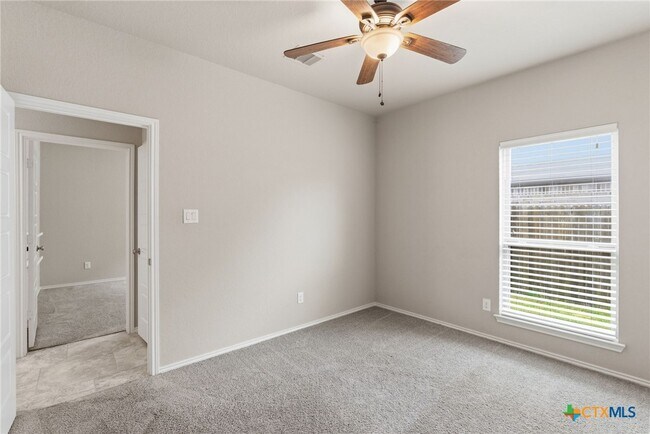 Building Photo - 2940 Coral Way