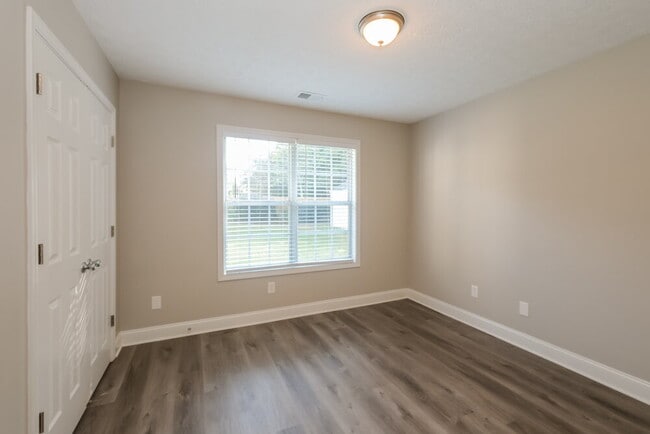 Building Photo - 362 Whitney Ln