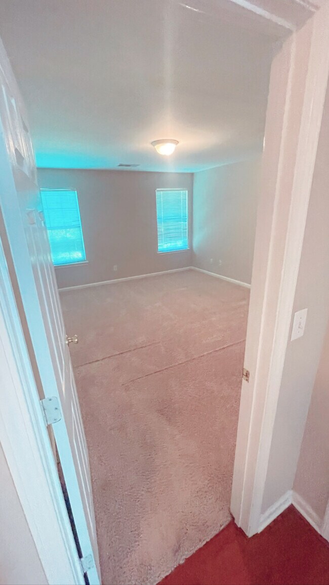 Master Bedroom Entrance (3rd FL) - 6895 Slate Stone Way SE