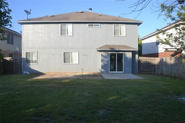 Building Photo - 1717 Jerusalem Dr