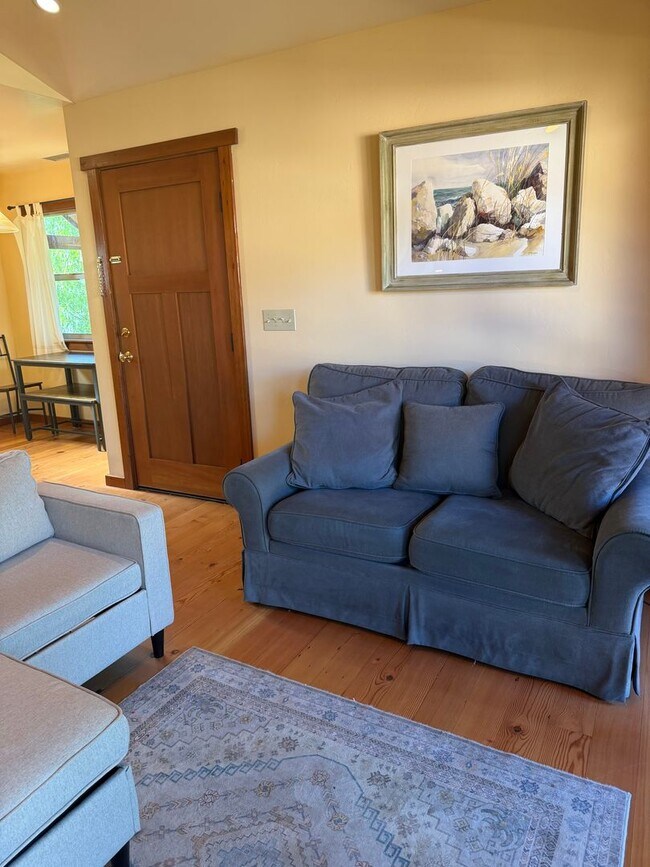 Building Photo - Heart of Downtown Ojai