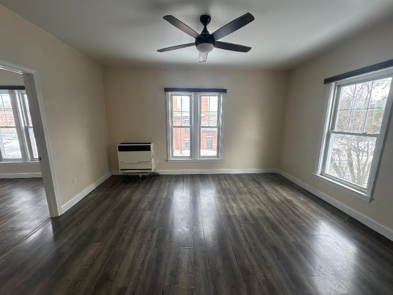 Building Photo - 253 Lisbon St