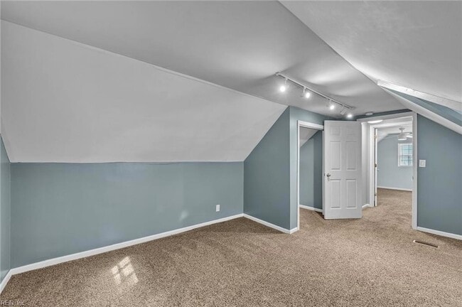 Building Photo - 1336 Maplewood Ave