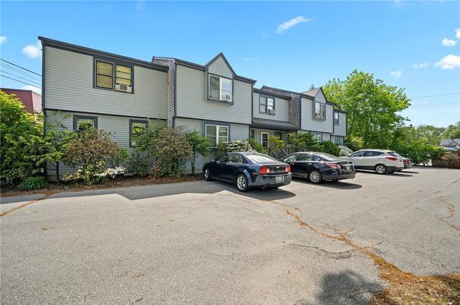 Building Photo - 471 W Shore Rd