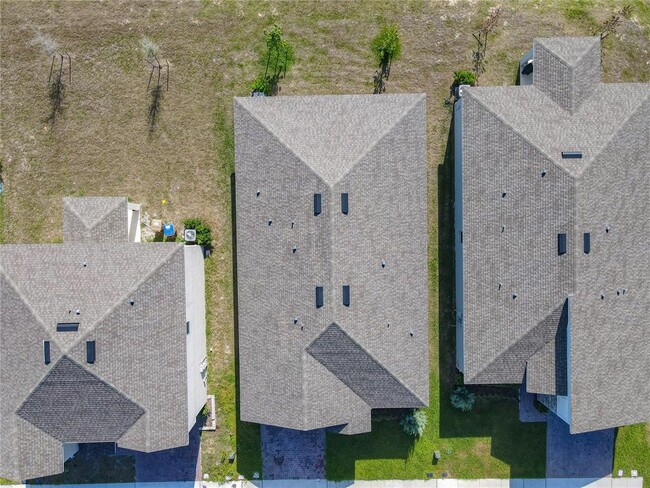 Building Photo - 1043 Lakeshore Breeze Pl