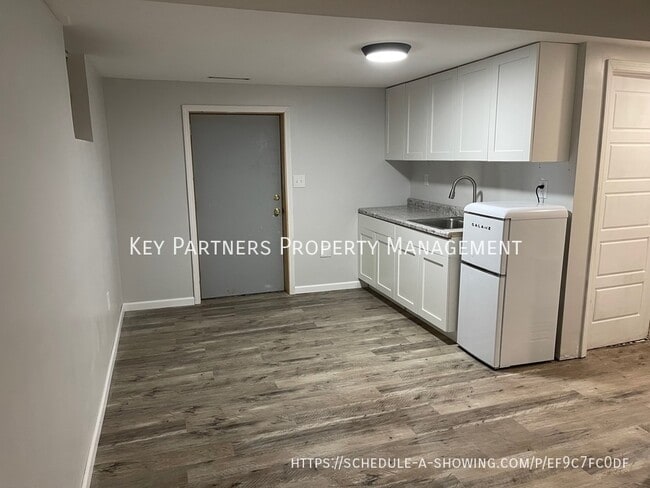 Building Photo - 501 NE 88th St