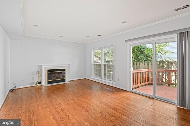 Building Photo - 13345 Point Rider Ln