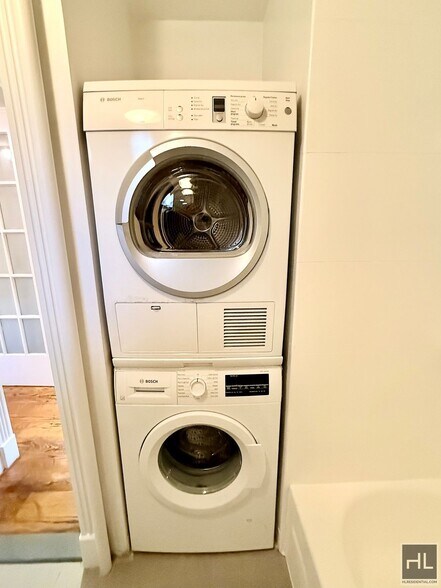 Building Photo - E 29TH ST.