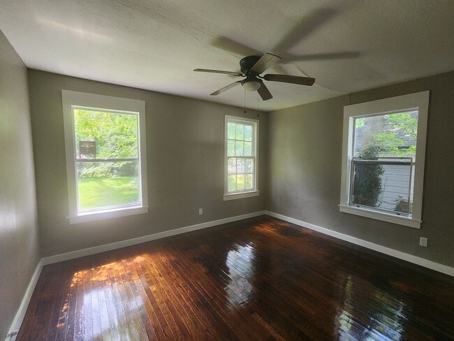 Building Photo - 4031 Ridgemoor Ave
