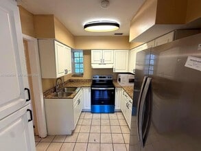 Building Photo - 14407 NE 5th Ave