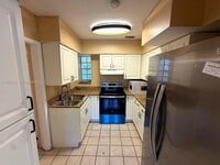 Building Photo - 14407 NE 5th Ave