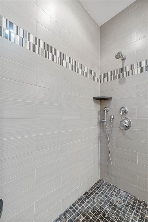 Building Photo - 237 W Newton St