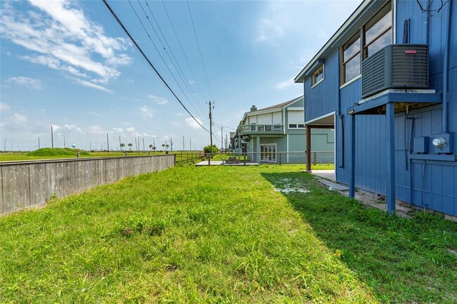 Building Photo - 12928 John Reynolds Rd