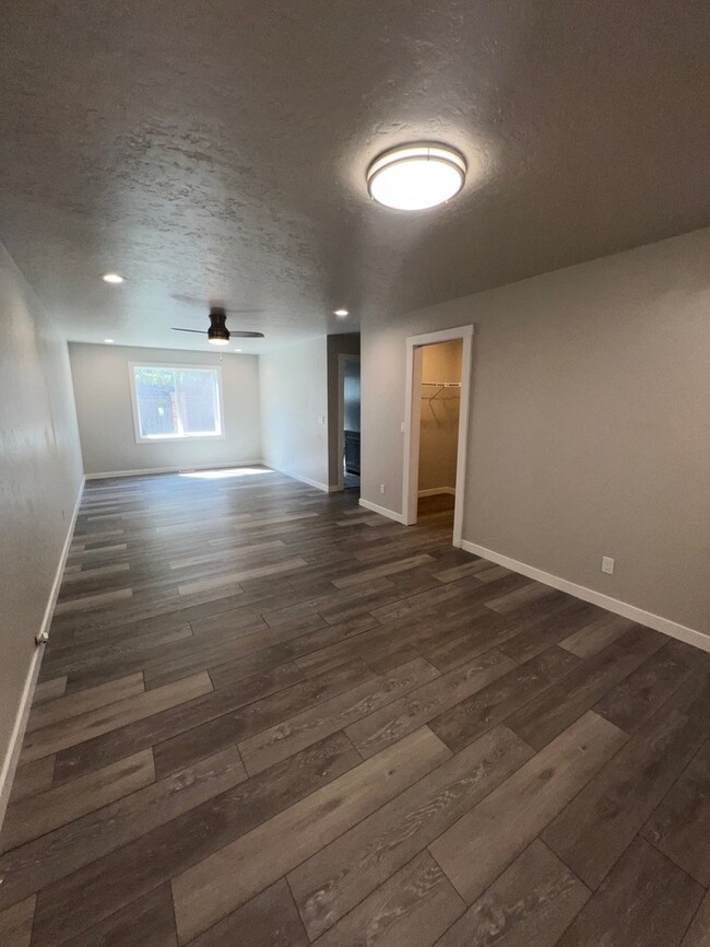 Building Photo - 3 Bed 2 Bath Home in Boise!