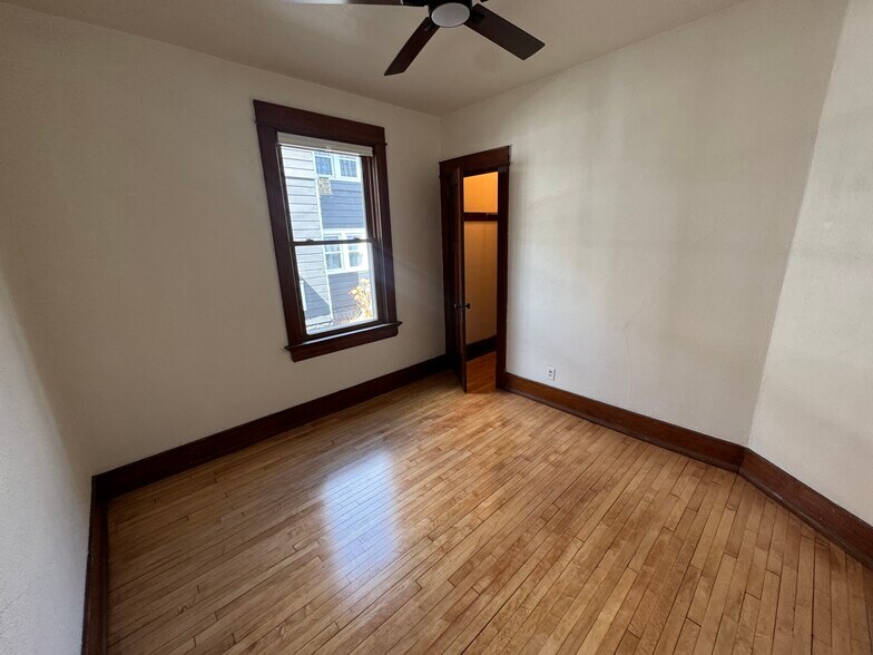 Building Photo - 2992 S Wentworth Ave