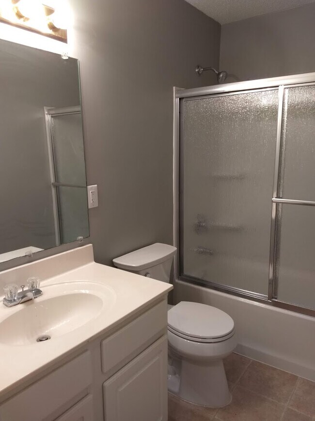 Building Photo - 55 Wilshire Heights Dr