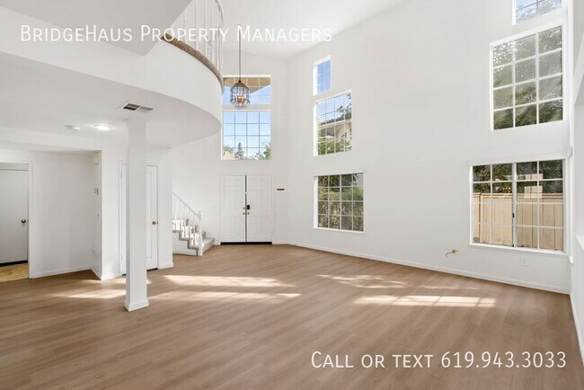 Building Photo - 10998 Corte Playa Barcelona