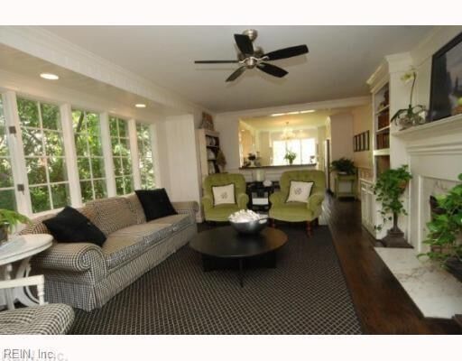 Building Photo - 925 Windsor Rd