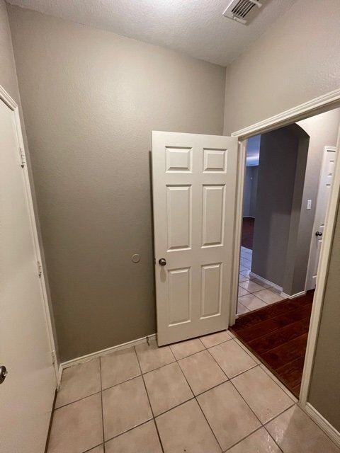 Building Photo - 5728 Bedrock Dr