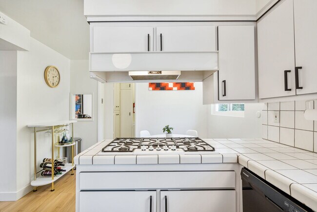 Kitchen - 11411 Dona Pegita Dr