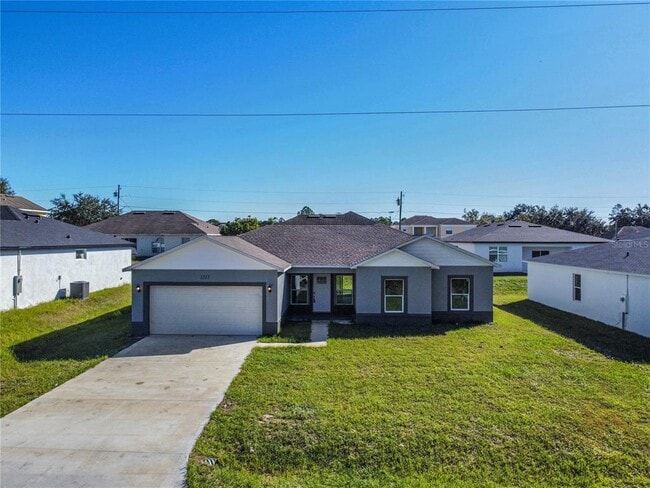 Building Photo - 1311 Hillsborough Ln