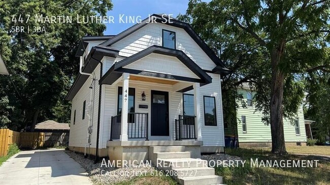 Primary Photo - 447 M.L.K. Jr St SE
