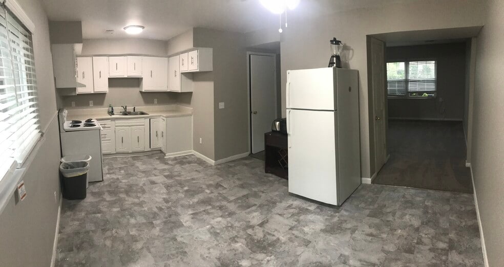 Building Photo - 20 Locust Street