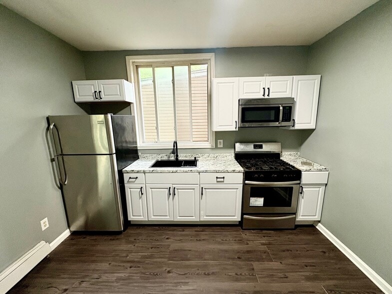 Kitchen - 27 N 18th St