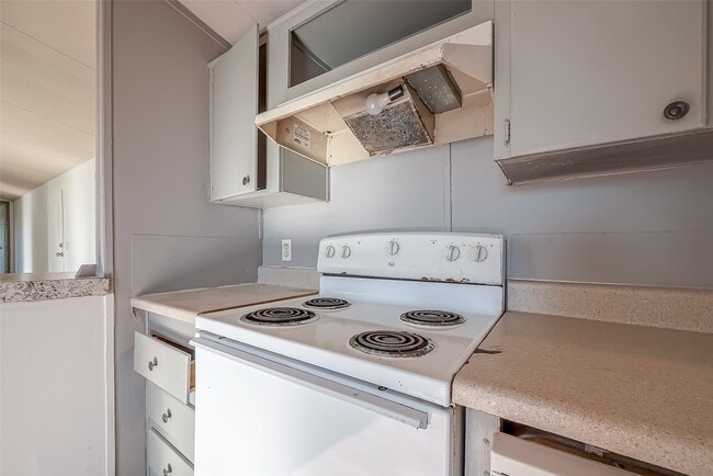 Building Photo - 13202 Hilltop Ct