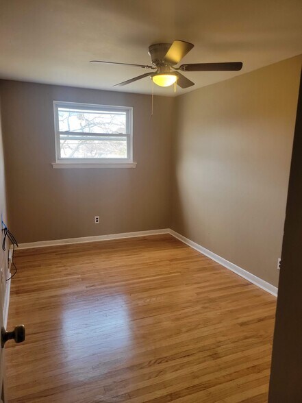 Building Photo - 9448 Lansford St