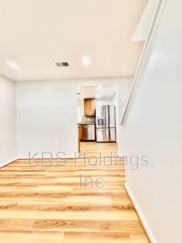 Building Photo - 3931 Forestdale Ave