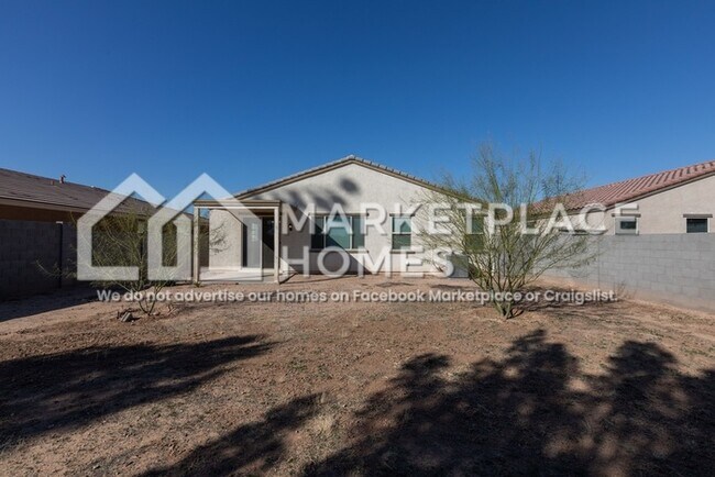 Building Photo - 5309 S 18th Pl