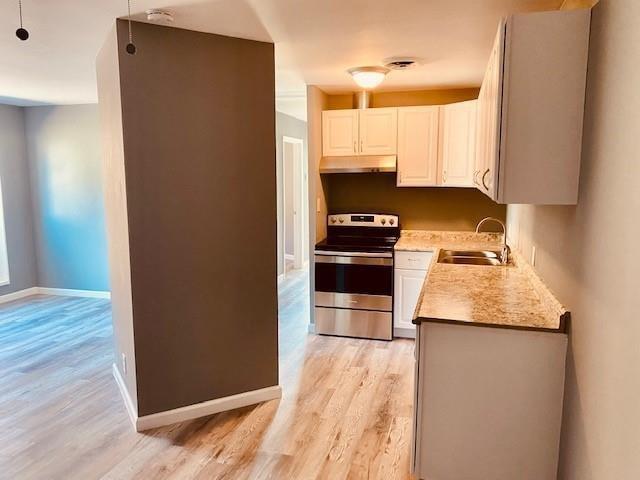 Building Photo - 525 E Caney St